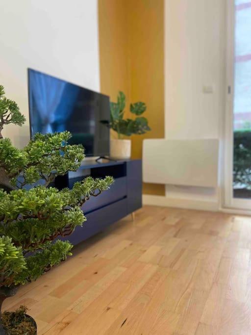 Suite George 5 + Parking Prive Et Securise アラス エクステリア 写真